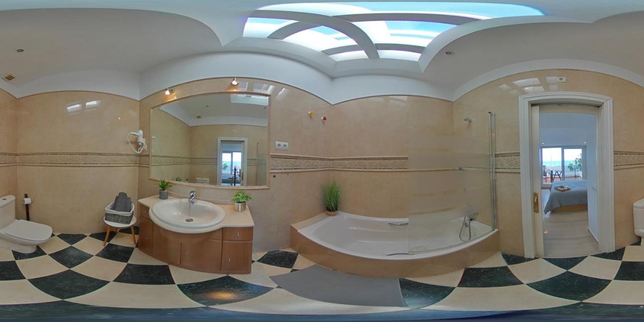Premium Penthouse Fuengirola Beach Exterior photo